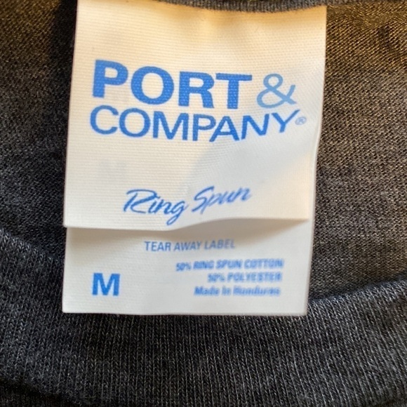 Christmas LOVE tshirt - size Medium - Picture 3 of 3